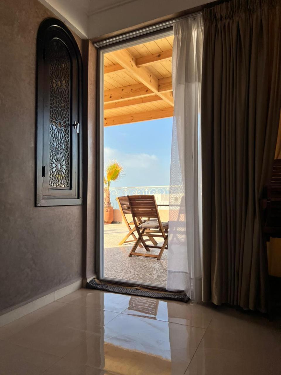 Sea Breeze Apartment