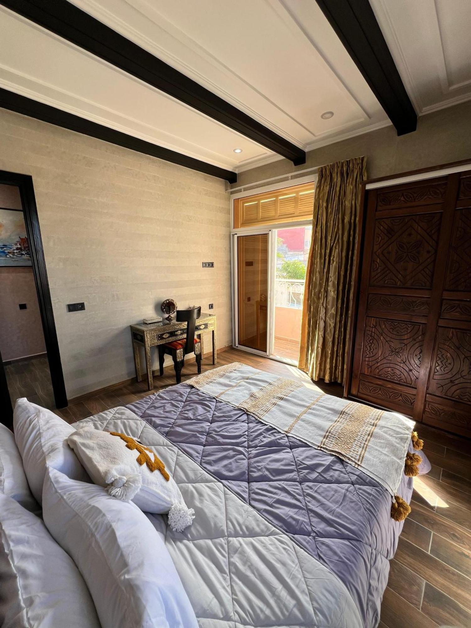 Sea Breeze Apartment